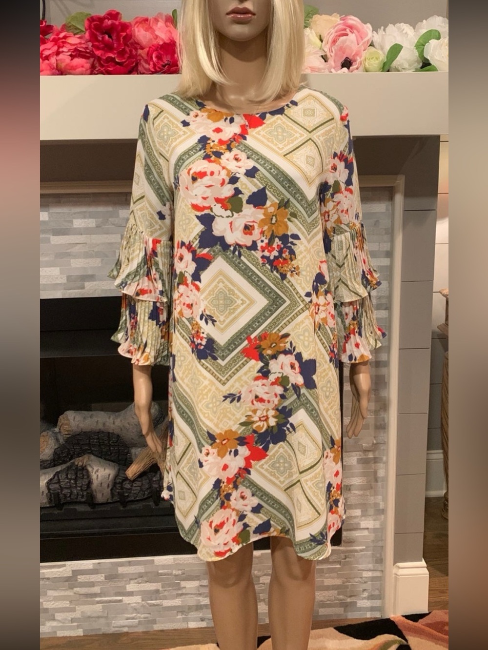Est  1946 multicolor geometric floral flutter ruffle midi dress size Small